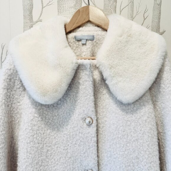 Nicola Bathie x Antonio Melani Vivienne Boucle Faux Fur Collar Pearl But… - Picture 3 of 5